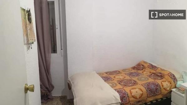 Habitación en piso compartido en Granada