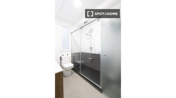 Estudio en alquiler en Ríos Rosas, Madrid