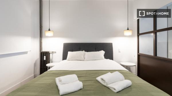 Estudio en alquiler en Ríos Rosas, Madrid