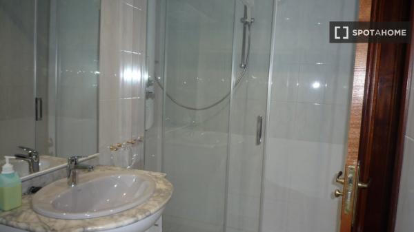 Piso de 3 habitaciones en alquiler en Santander