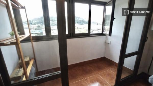 Piso en alquiler de 2 habitaciones en Muskiz, Bilbao