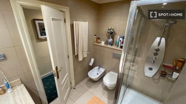 Habitación en piso compartido en alquiler en Las Arenas-Areeta, Bilbao