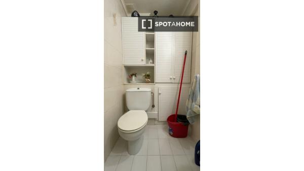 Habitación en piso compartido en alquiler en Las Arenas-Areeta, Bilbao