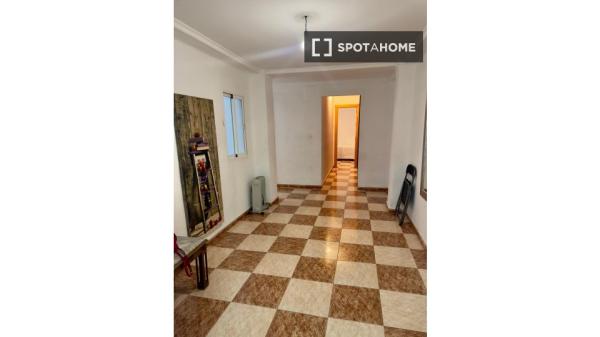 Habitación en piso compartido de 4 habitaciones en alquiler, Camino de Ronda