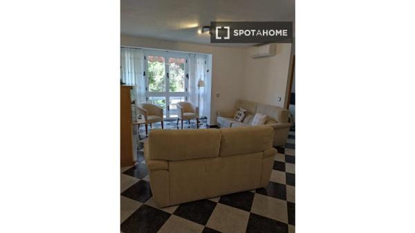 3-Zimmer-Wohnung zur Miete in Alicante