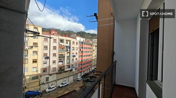 2-Zimmer-Wohnung zur Miete in Uribarri, Bilbao