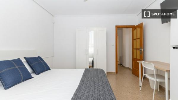 Habitación en piso compartido en alaquàs