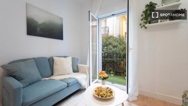 Appartement de 2 chambres à louer à Bellas Vistas, Madrid.