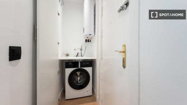 Appartement de 2 chambres à louer à Bellas Vistas, Madrid.