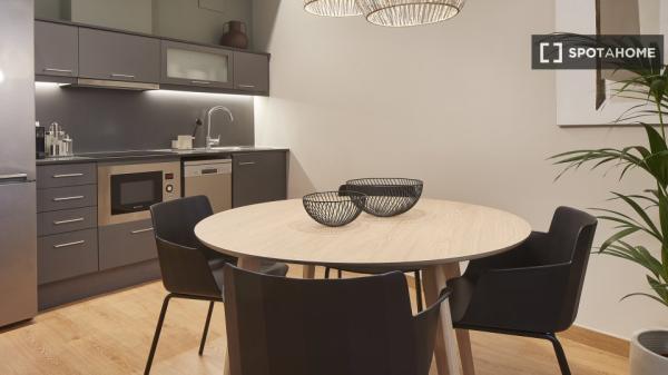 Apartamento de 2 habitaciones en alquiler en El Gòtic, Barcelona