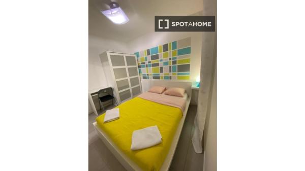 Habitación en piso compartido de 3 habitaciones en Santa Coloma