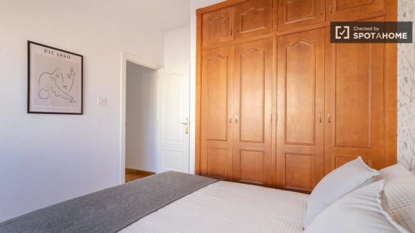 Habitación en piso compartido en alquiler en Alicante