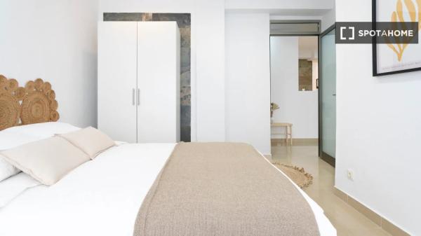 Chambre à louer dans une colocation de 5 chambres à Alicante