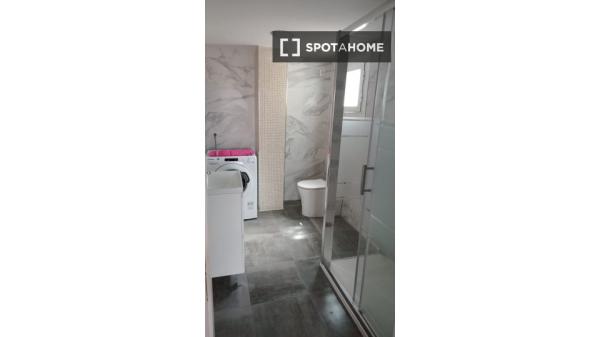 Piso completo de 2 habitaciones en Palma