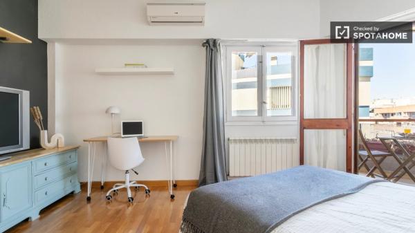 Habitación en piso compartido en alquiler en Alicante