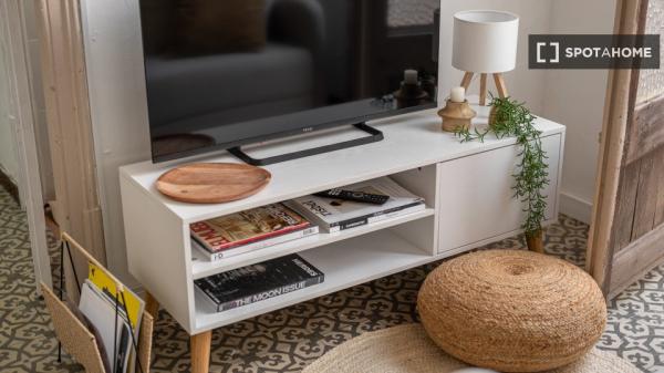 Zimmer zu vermieten in La Nova Esquerra de l'Eixample, Barcelona.