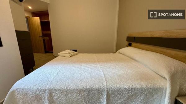 3-bedroom apartment for rent in Marín, Vigo