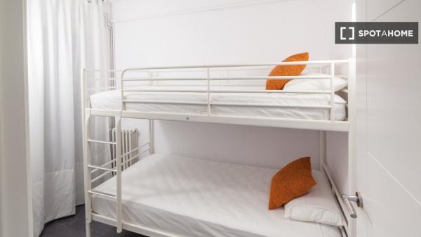 Piso de 4 habitaciones en alquiler en Sitges, Barcelona